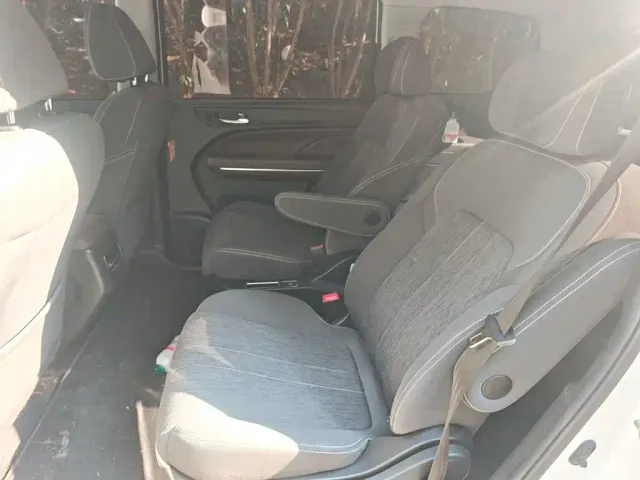 GAC Trumpchi M6 — Фото автомобиля 14