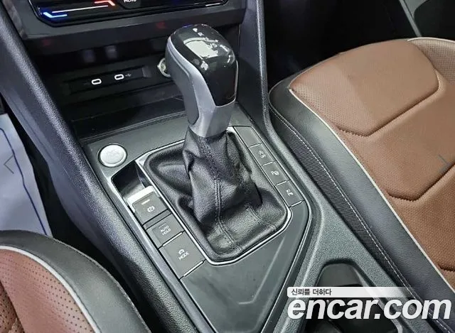 Volkswagen Tiguan — Фото автомобиля 8