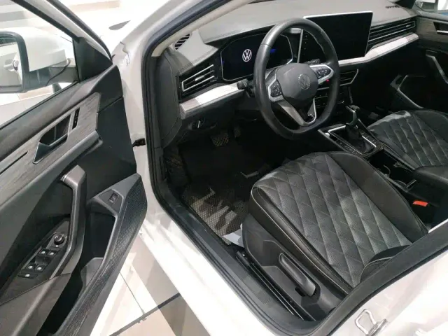 Volkswagen Sagitar — Фото автомобиля 15