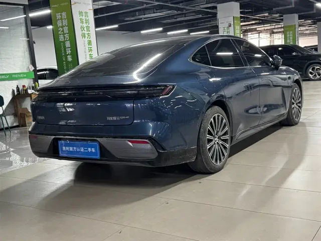 Geely Galaxy Xingyao 8 — Фото автомобиля 9