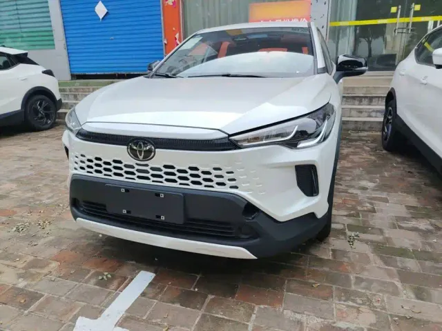 Toyota Corolla Cross — Фото автомобиля 6