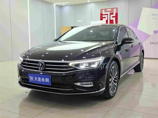 Фотография автомобиля — Volkswagen Magotan