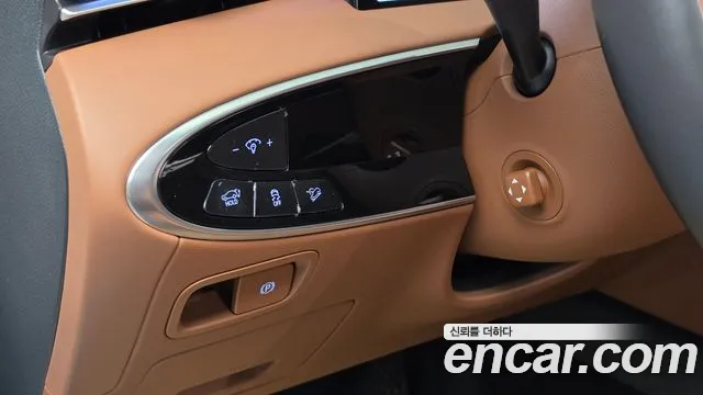 Genesis GV70 2.5T Бензин AWD — Фото автомобиля 15