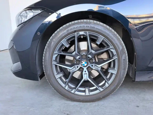 BMW 3 Series — Фото автомобиля 5