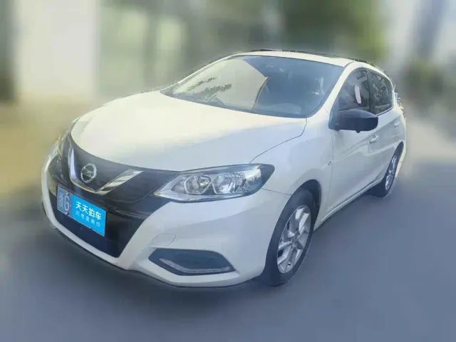 Фотография автомобиля — Nissan Tiida