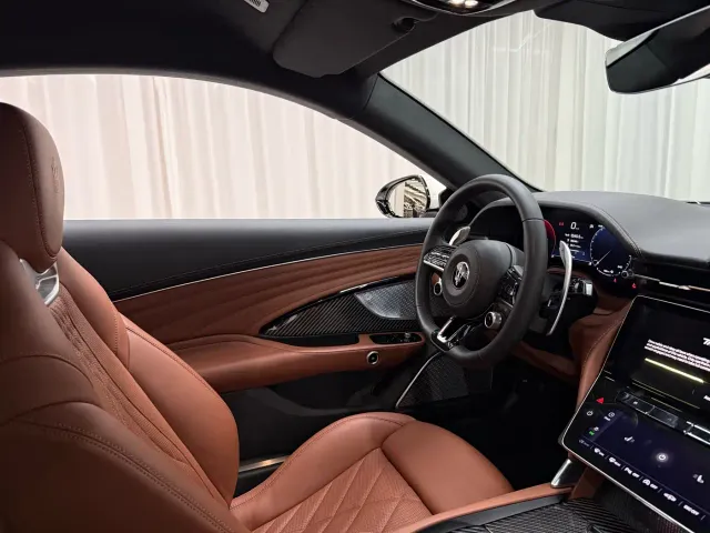 Maserati GranTurismo — Фото автомобиля 9