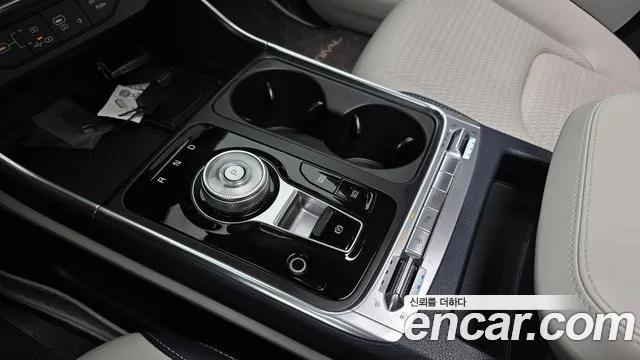 Kia Carnival — Фото автомобиля 9
