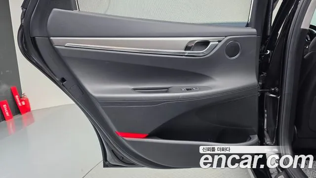 Hyundai Grandeur New — Фото автомобиля 14
