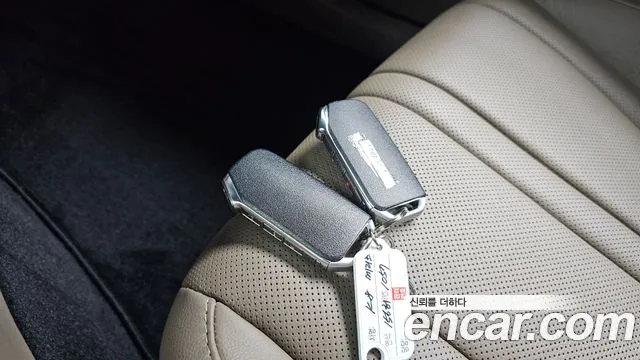 Kia K8 2.5 Бензин 2WD — Фото автомобиля 17
