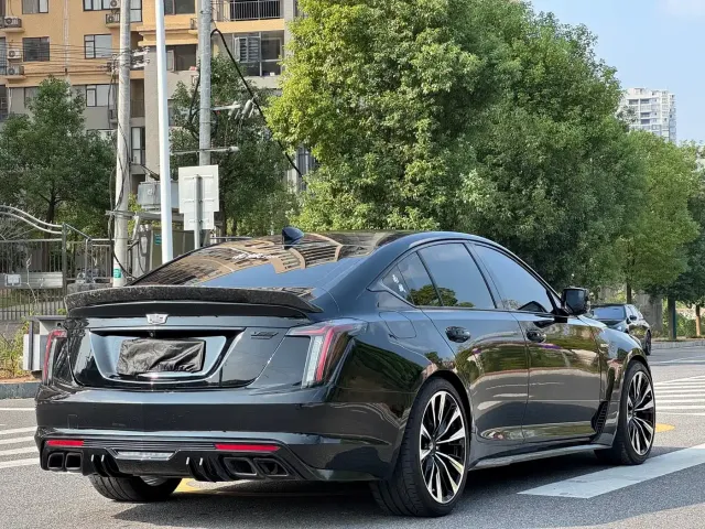 Cadillac CT5 — Фото автомобиля 6
