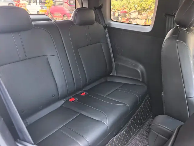 Baojun Yep — Фото автомобиля 9
