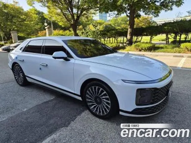 Hyundai Grandeur GN7 — Фото автомобиля 6