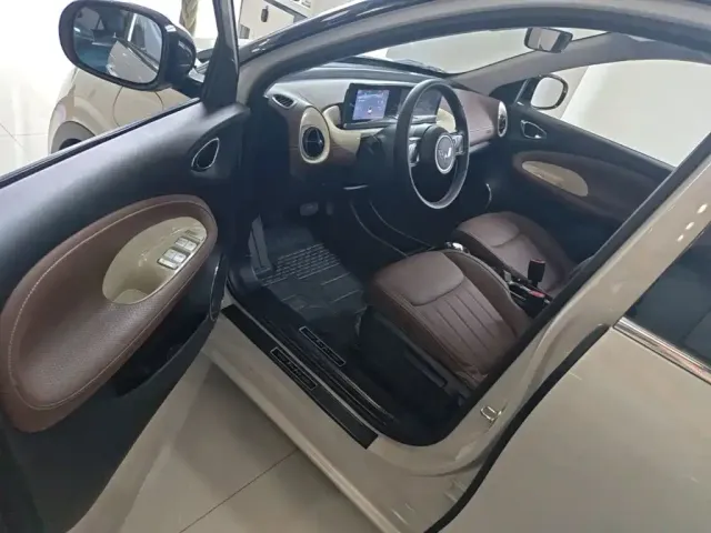 Wuling Bingo — Фото автомобиля 15