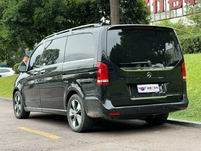 Mercedes-Benz V-Class — Фото автомобиля 4