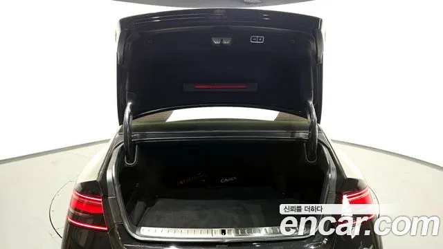 Genesis G90 Бензин 3.5 турбо AWD — Фото автомобиля 20