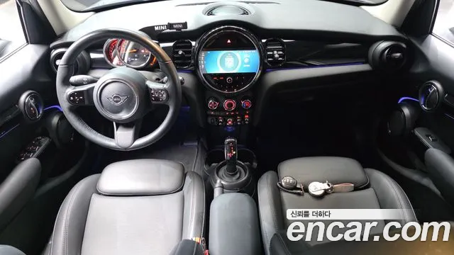 MINI Cooper — Фото автомобиля 10