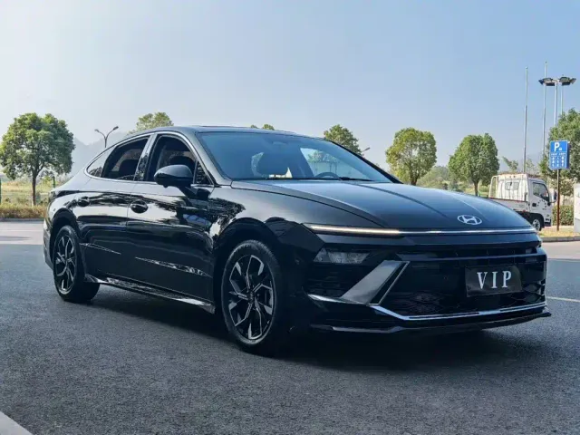 Hyundai Sonata — Фото автомобиля 7