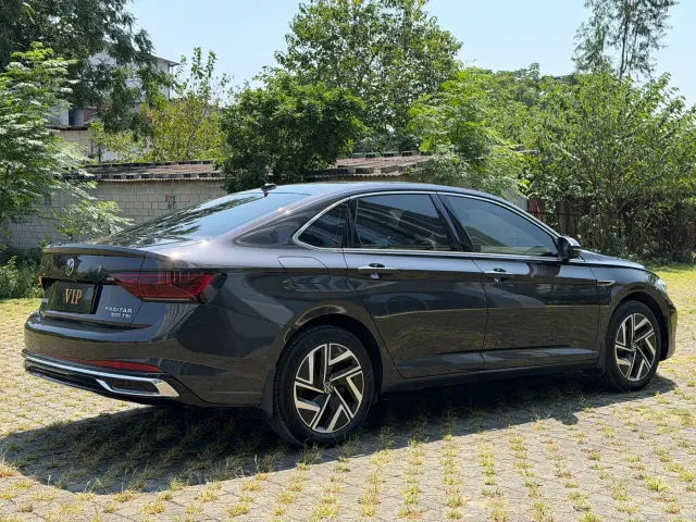Volkswagen Sagitar — Фото автомобиля 4