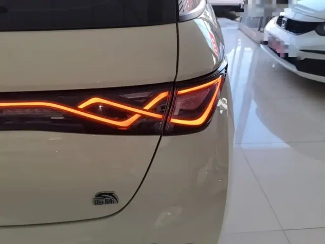 BYD Dolphin — Фото автомобиля 7
