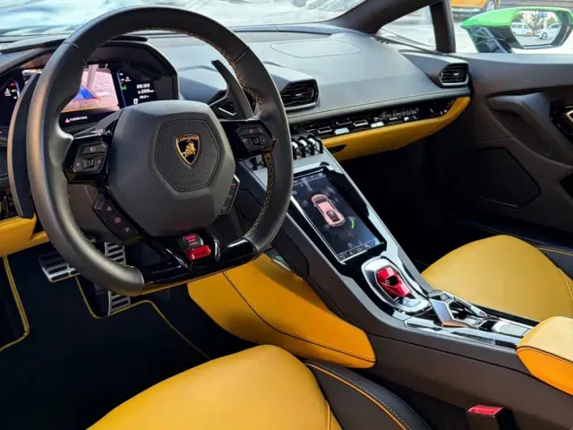 Lamborghini Huracan — Фото автомобиля 4