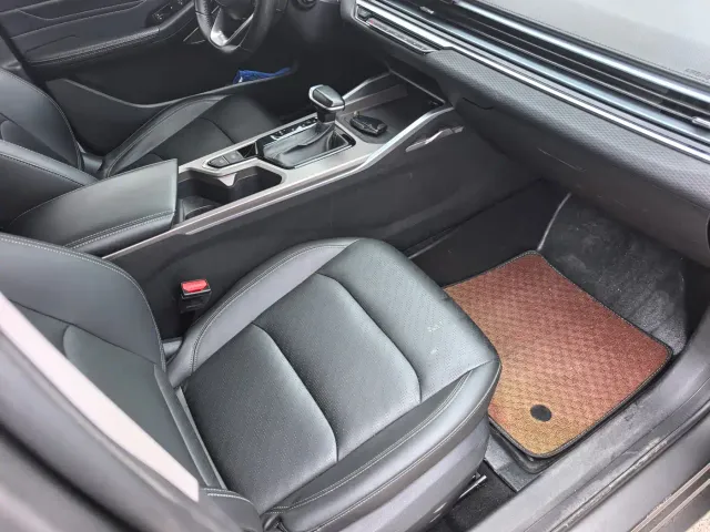 Geely Emgrand — Фото автомобиля 11