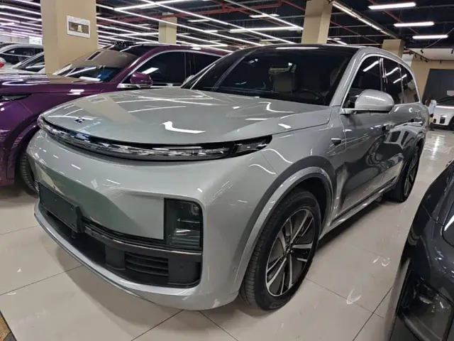 Фотография автомобиля — Li Auto L8