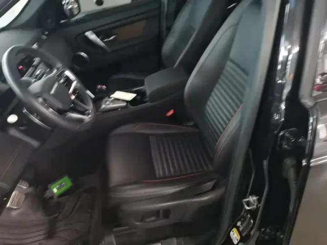 Land Rover Discovery Sport — Фото автомобиля 14