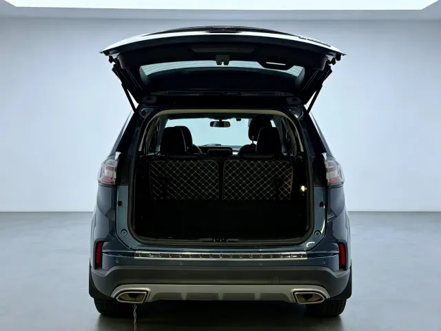 Ford Edge — Фото автомобиля 7