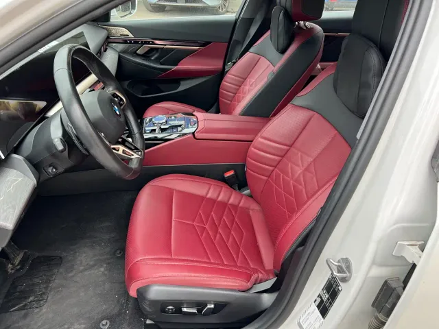 BMW 5 Series — Фото автомобиля 8