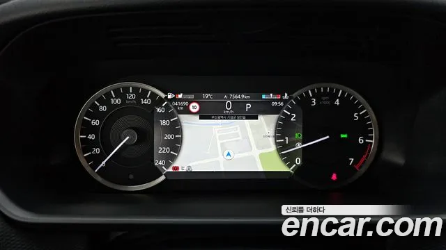 Land Rover Discovery — Фото автомобиля 8