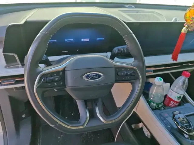 Ford Edge 2023 Edge L 2.0T EcoBoost 4WD 7-Seater Ultimate — Фото автомобиля 15