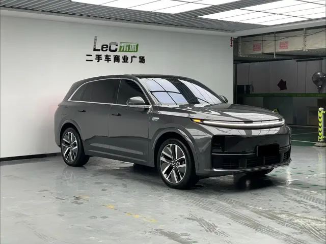 Li Auto L7 — Фото автомобиля 3