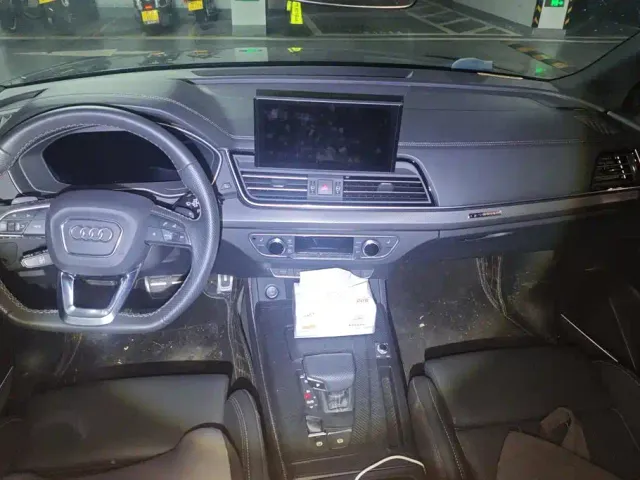 Audi Q5L — Фото автомобиля 12