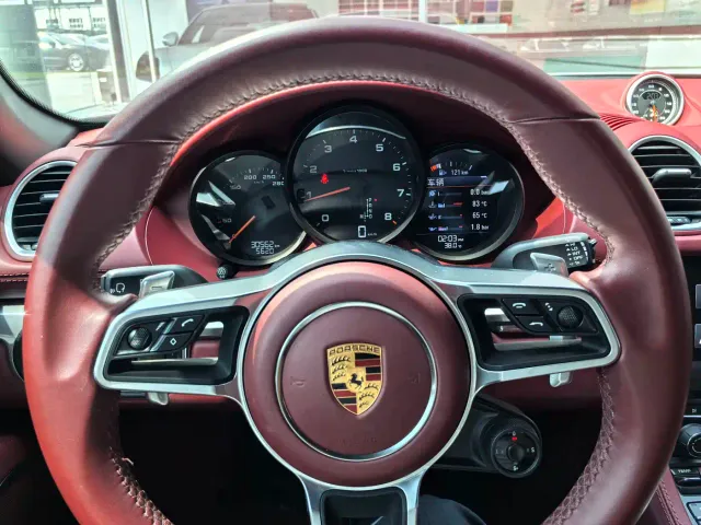 Porsche 718 — Фото автомобиля 11