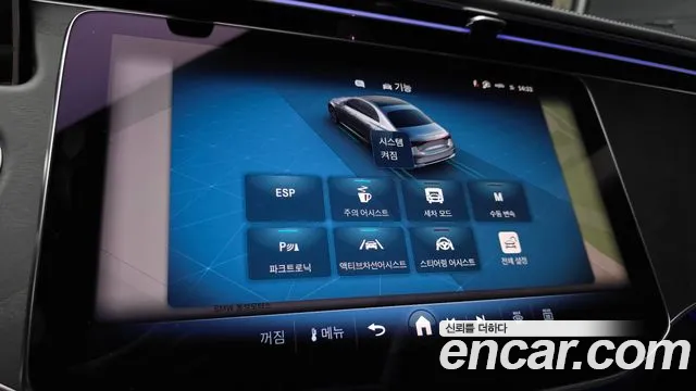 Mercedes-Benz E-Class — Фото автомобиля 16