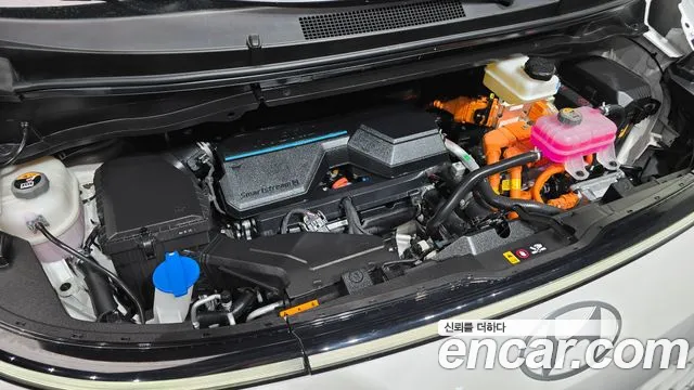Hyundai Staria Staria — Фото автомобиля 3