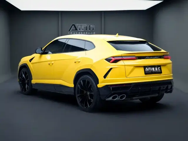 Lamborghini Urus — Фото автомобиля 6