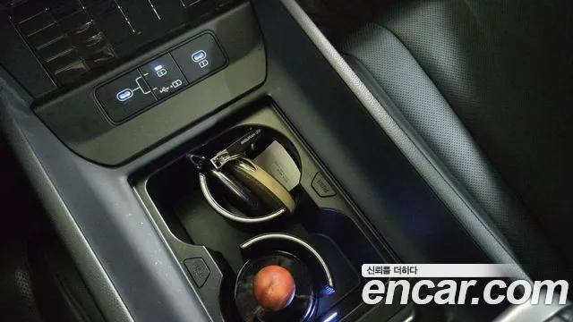 Hyundai Grandeur GN7 — Фото автомобиля 16