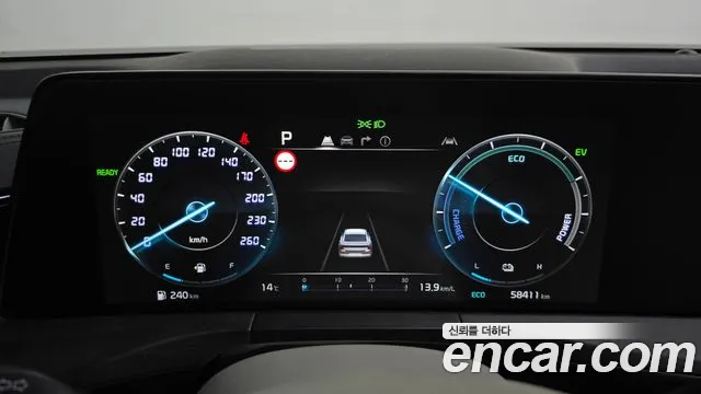 Kia K8 Hybrid — Фото автомобиля 11