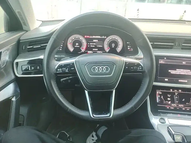 Audi A6L — Фото автомобиля 10