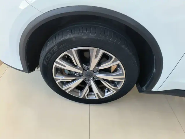 Geely Jiaji — Фото автомобиля 22