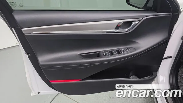 Hyundai Grandeur — Фото автомобиля 24