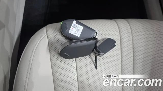 Kia K8 K8 (New) Hybrid — Фото автомобиля 16
