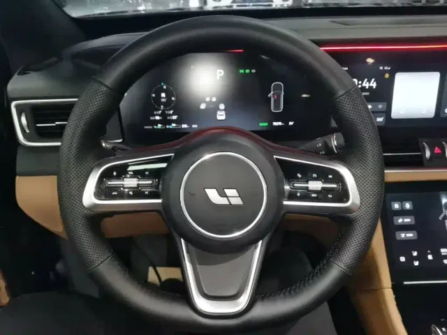 Li Auto ONE — Фото автомобиля 10