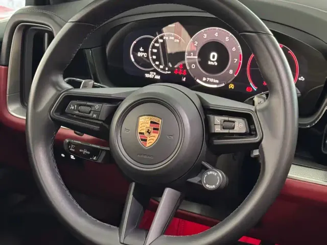 Porsche Cayenne — Фото автомобиля 5