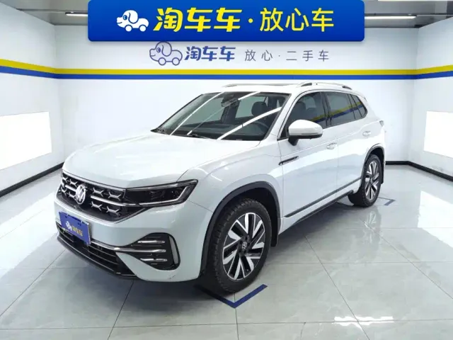 Фотография автомобиля — Volkswagen Tayron
