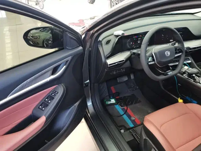 Changan Eado — Фото автомобиля 15