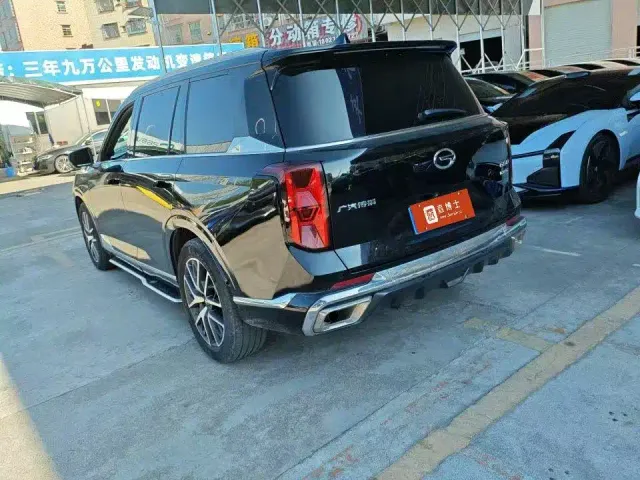 GAC Trumpchi GS8 — Фото автомобиля 7