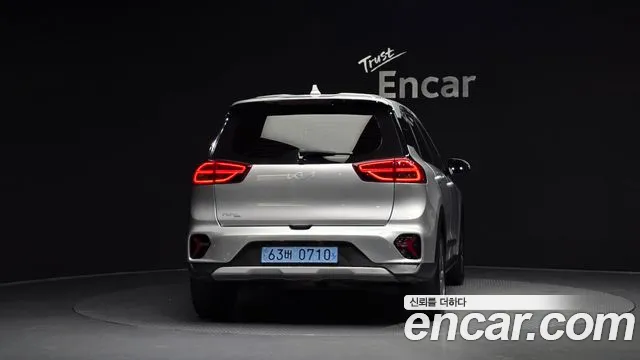 Kia Niro Niro Plus Air — Фото автомобиля 4