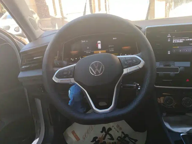 Volkswagen Sagitar — Фото автомобиля 15